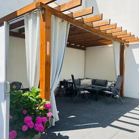 Luxusapartment Nav * Podstrana