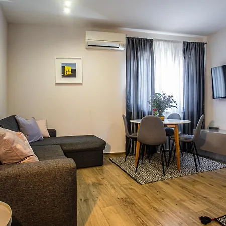 Luxusapartment Nav * Podstrana